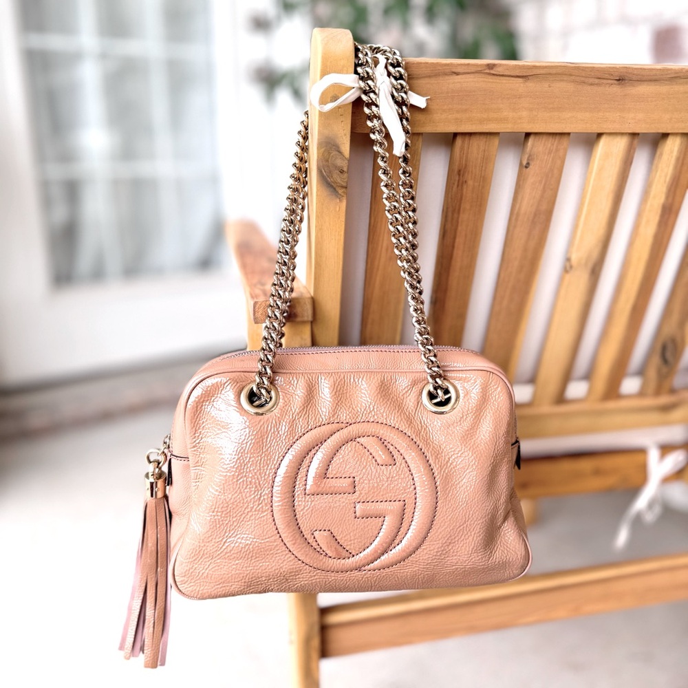 Gucci SoHo Small Tan Patent Leather Top Zip Chain Strap Tassel Shoulder Bag